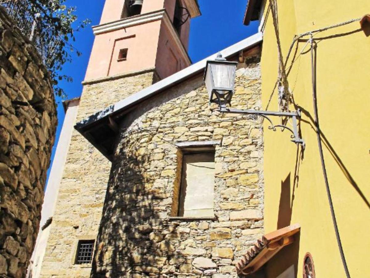 Casa Ginni con Piscina e giardino Caravonica Esterno foto